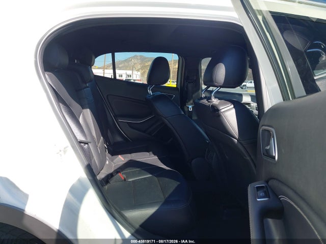 WDCTG4EB6GJ191674 Mercedes-Benz GLA 250