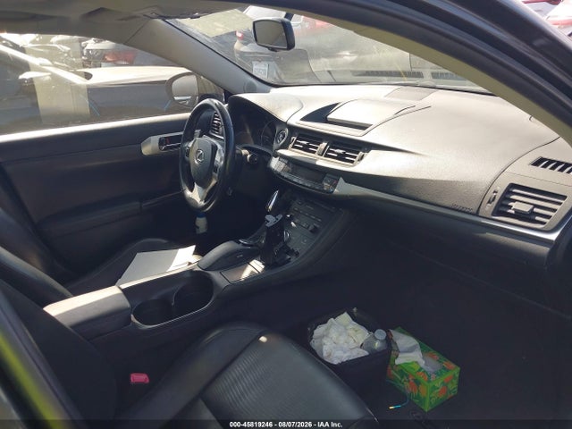 45819246 :رقم المزاد ، JTHKD5BH8B2046274 vin ، 2011 Lexus Ct 200h Premium مزاد بيع
