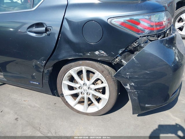 45819246 :رقم المزاد ، JTHKD5BH8B2046274 vin ، 2011 Lexus Ct 200h Premium مزاد بيع