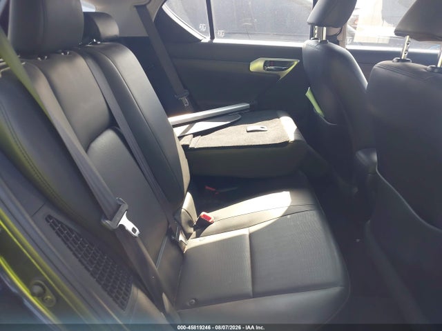 45819246 :رقم المزاد ، JTHKD5BH8B2046274 vin ، 2011 Lexus Ct 200h Premium مزاد بيع
