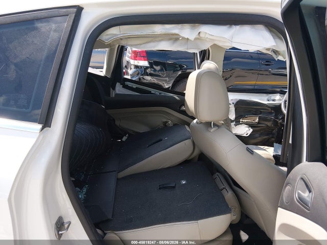 45819247 :رقم المزاد ، 1FADP5BU1DL525427 vin ، 2013 Ford C-max Hybrid Sel مزاد بيع