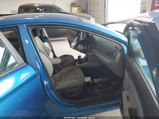 Продаж на аукціоні авто 2018 Hyundai Elantra Sel, vin: 5NPD84LF1JH329604, номер лоту: 45819257