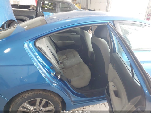 Продаж на аукціоні авто 2018 Hyundai Elantra Sel, vin: 5NPD84LF1JH329604, номер лоту: 45819257
