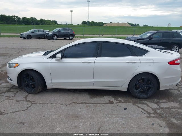 45819332 :رقم المزاد ، 3FA6P0H94GR381392 vin ، 2016 Ford Fusion Se مزاد بيع