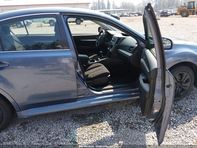 2013 Subaru Legacy 2.5i მანქანა იყიდება აუქციონზე, vin: 4S3BMAA64D1011766, აუქციონის ნომერი: 45819339