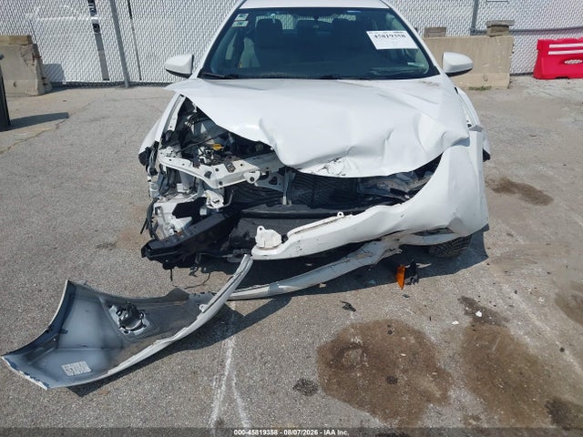 2016 Toyota Corolla Le Plus მანქანა იყიდება აუქციონზე, vin: 2T1BURHE0GC681147, აუქციონის ნომერი: 45819358