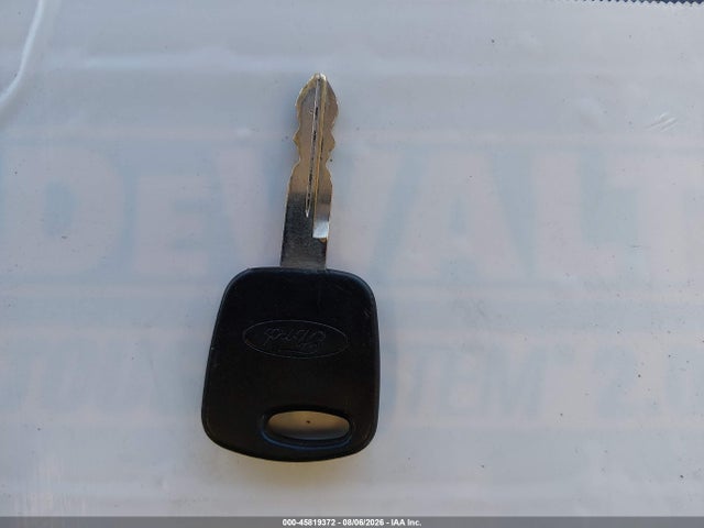 45819372 :رقم المزاد ، 1FAFP40472F171432 vin ، 2002 Ford Mustang Deluxe/premium/standard مزاد بيع