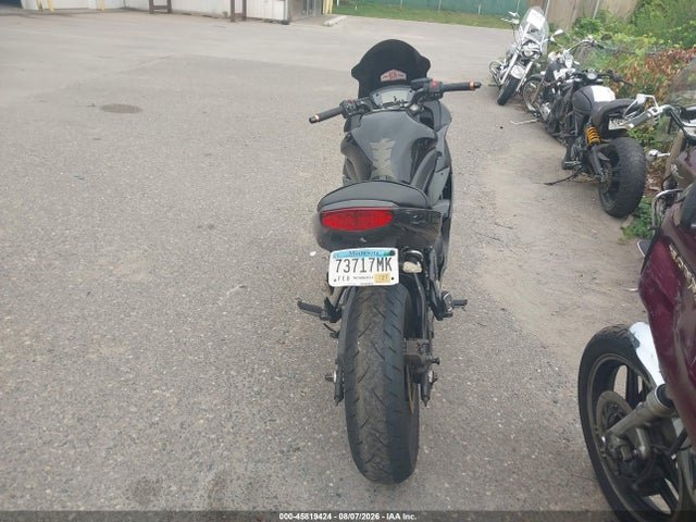 2011 Kawasaki Ex650 C მანქანა იყიდება აუქციონზე, vin: JKAEXEC18BDA69191, აუქციონის ნომერი: 45819424