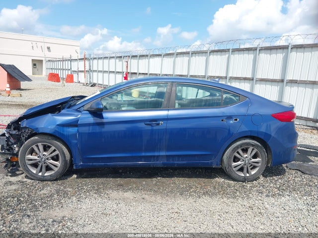 2017 Hyundai Elantra Se მანქანა იყიდება აუქციონზე, vin: 5NPD84LF5HH042308, აუქციონის ნომერი: 45819508