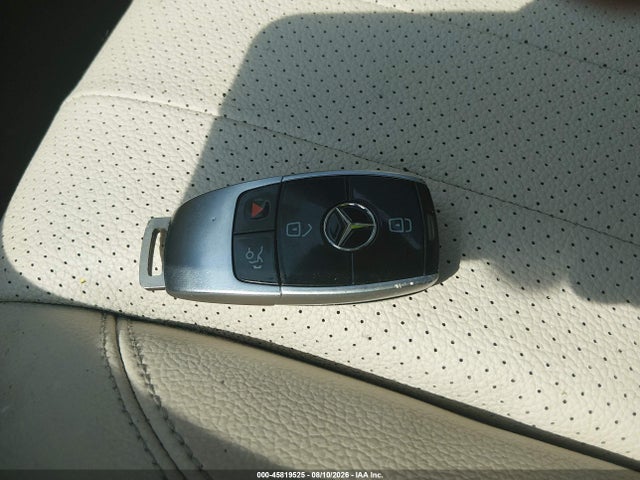 WDDZF4KB9JA394935 Mercedes-Benz E 300 4matic