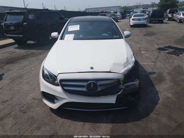 WDDZF4KB9JA394935 Mercedes-Benz E 300 4matic