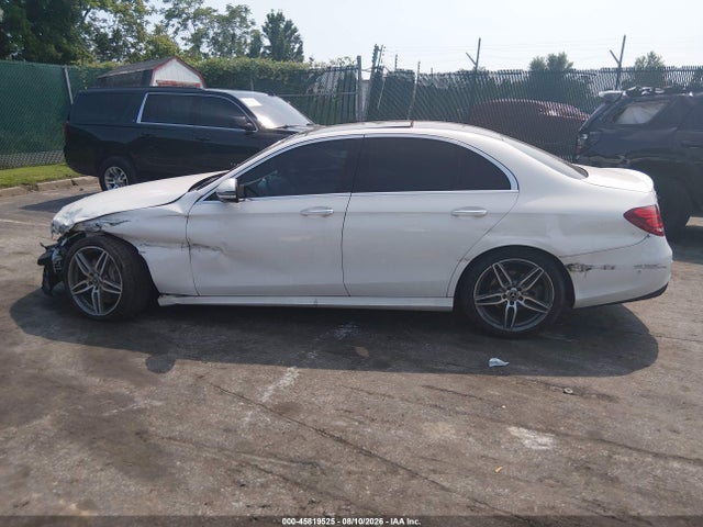 WDDZF4KB9JA394935 Mercedes-Benz E 300 4matic