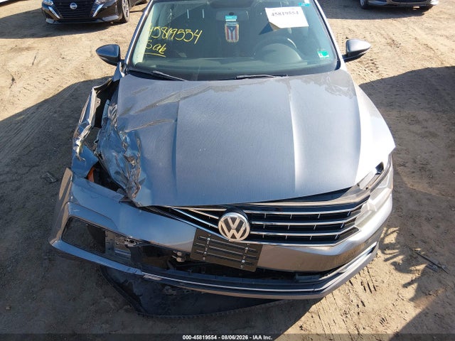 Продаж на аукціоні авто 2017 Volkswagen Passat 1.8t S, vin: 1VWAT7A38HC052755, номер лоту: 45819554