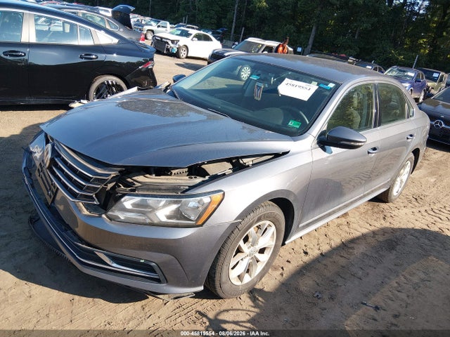 Продаж на аукціоні авто 2017 Volkswagen Passat 1.8t S, vin: 1VWAT7A38HC052755, номер лоту: 45819554