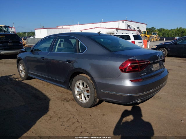 Продаж на аукціоні авто 2017 Volkswagen Passat 1.8t S, vin: 1VWAT7A38HC052755, номер лоту: 45819554