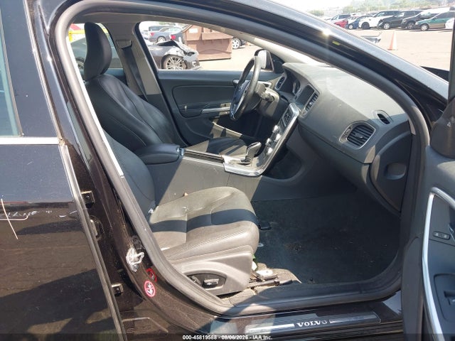 Volvo V60 T5 Premier 2017 YV140MEK0H1368651 Image 5