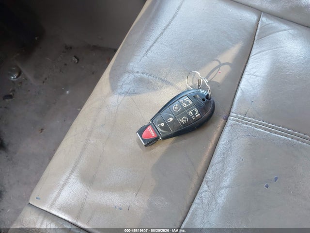 45819607 :رقم المزاد ، 2C4RC1GG4FR554714 vin ، 2015 Chrysler Town & Country Limited Platinum مزاد بيع