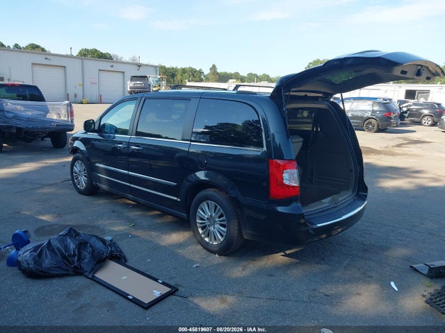 45819607 :رقم المزاد ، 2C4RC1GG4FR554714 vin ، 2015 Chrysler Town & Country Limited Platinum مزاد بيع