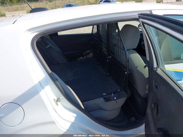 Chevrolet Sonic Lt Auto 2018 1G1JG6SH3J4133568 Image 8
