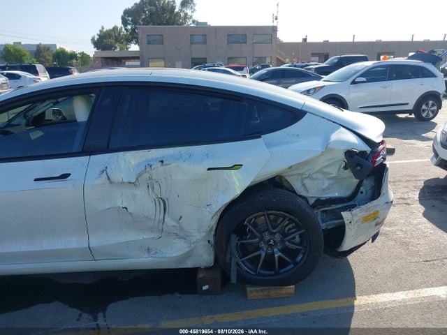 Tesla Model 3 Rear-wheel Drive 2022 5YJ3E1EAXNF147974 Image 6