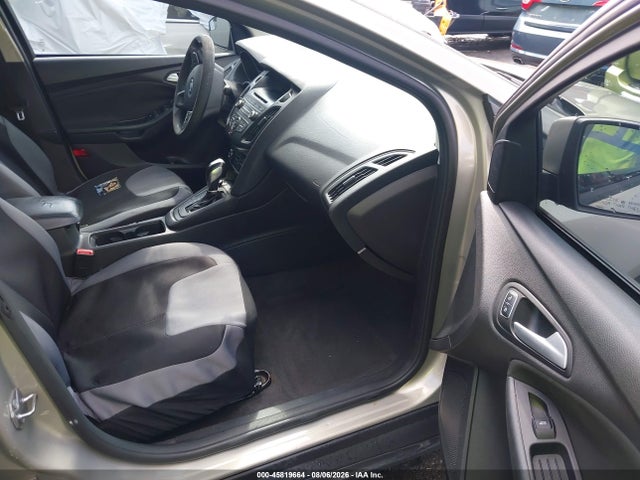 Продажа на аукционе авто 2015 Ford Focus Se, vin: 1FADP3F26FL202135, номер лота: 45819664