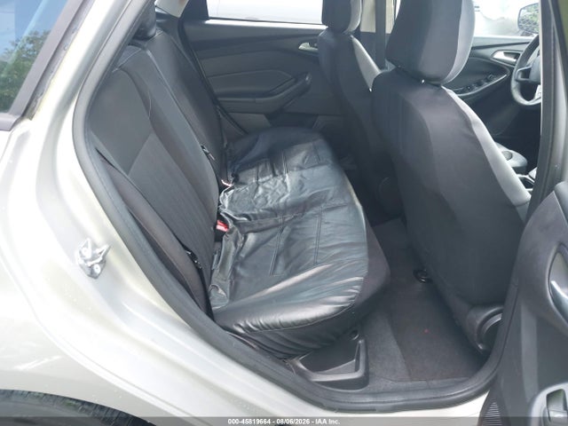 Продажа на аукционе авто 2015 Ford Focus Se, vin: 1FADP3F26FL202135, номер лота: 45819664