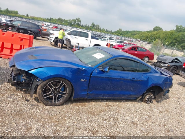 45819666 :رقم المزاد ، 1FA6P8CF8J5121101 vin ، 2018 Ford Mustang Gt مزاد بيع