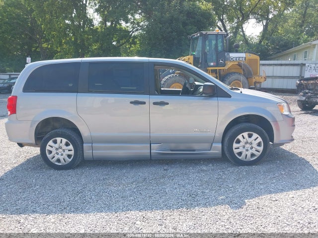 45819752 :رقم المزاد ، 2C7WDGBG9KR672846 vin ، 2019 Dodge Grand Caravan Se مزاد بيع