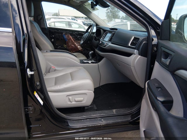 45819777 :رقم المزاد ، 5TDKZRFH2JS541887 vin ، 2018 Toyota Highlander Xle مزاد بيع