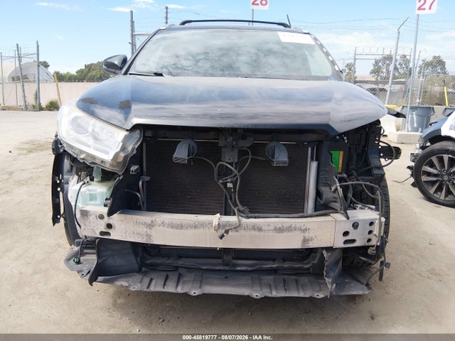 45819777 :رقم المزاد ، 5TDKZRFH2JS541887 vin ، 2018 Toyota Highlander Xle مزاد بيع