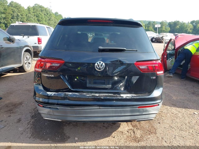 45819780 :رقم المزاد ، 3VV1B7AX8JM068999 vin ، 2018 Volkswagen Tiguan 2.0t S مزاد بيع