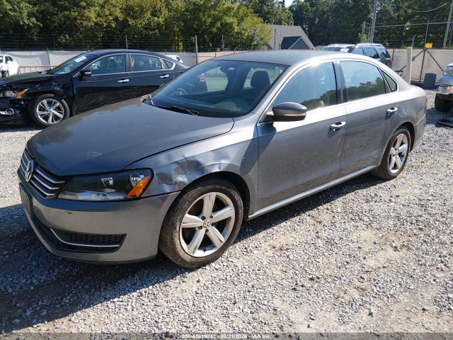 2015 Volkswagen Passat 1.8t Se მანქანა იყიდება აუქციონზე, vin: 1VWBS7A30FC055895, აუქციონის ნომერი: 45819841