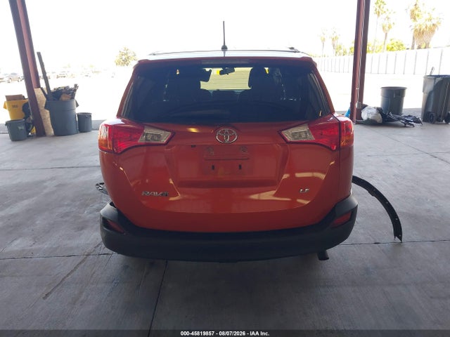2T3ZFREV8FW141711 Toyota RAV4 LE