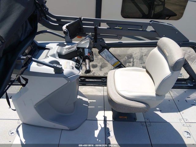 Продажа на аукционе авто 2023 Seadoo 50pj, vin: YDV60477B323, номер лота: 45819916