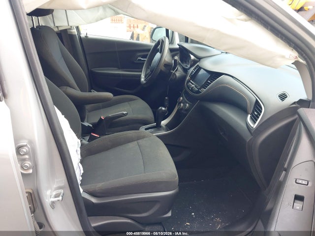 KL7CJKSM6NB526745 Chevrolet Trax Fwd Ls