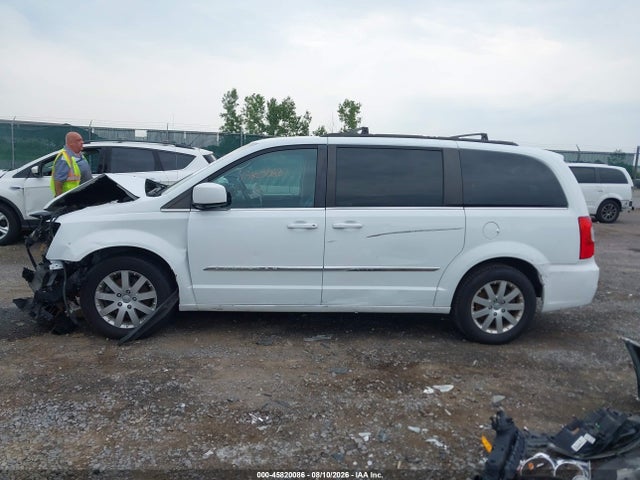 45820086 :رقم المزاد ، 2C4RC1BG7FR619756 vin ، 2015 Chrysler Town & Country Touring مزاد بيع