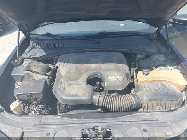 45820096 :رقم المزاد ، 2C3CCABG5EH373496 vin ، 2014 Chrysler 300 300s مزاد بيع
