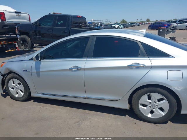 2012 Hyundai Sonata Hybrid მანქანა იყიდება აუქციონზე, vin: KMHEC4A46CA047047, აუქციონის ნომერი: 45820135