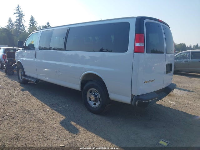 1GAZGPFP4S1257796 Chevrolet Express Passenger Rwd 3500 Extended Wheelbase Lt