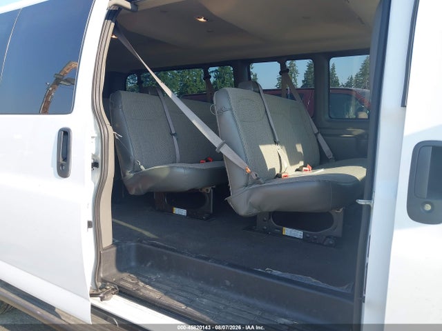 1GAZGPFP4S1257796 Chevrolet Express Passenger Rwd 3500 Extended Wheelbase Lt