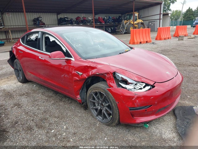 2018 5YJ3E1EA5JF022472 zdjęcie główne