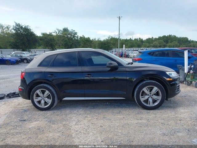 45820210 :رقم المزاد ، WA1ANAFYXJ2213904 vin ، 2018 Audi Q5 2.0t Premium/2.0t Tech Premium مزاد بيع