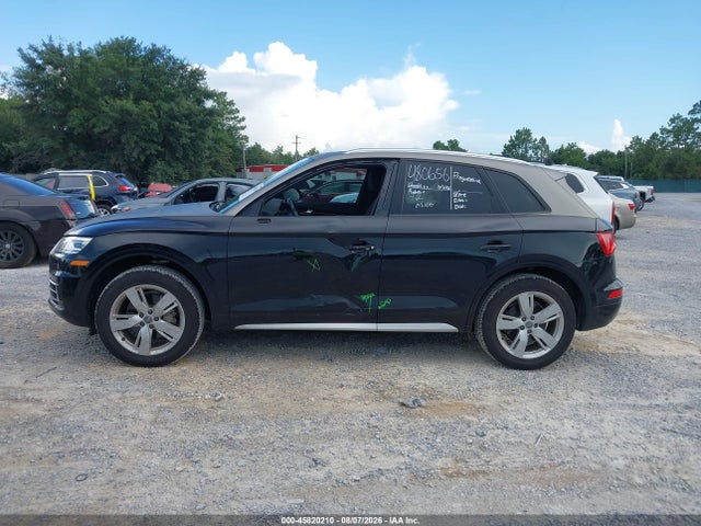 45820210 :رقم المزاد ، WA1ANAFYXJ2213904 vin ، 2018 Audi Q5 2.0t Premium/2.0t Tech Premium مزاد بيع
