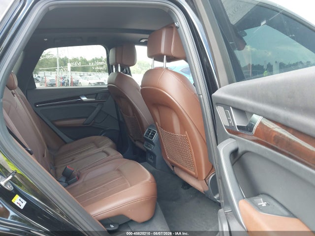 45820210 :رقم المزاد ، WA1ANAFYXJ2213904 vin ، 2018 Audi Q5 2.0t Premium/2.0t Tech Premium مزاد بيع