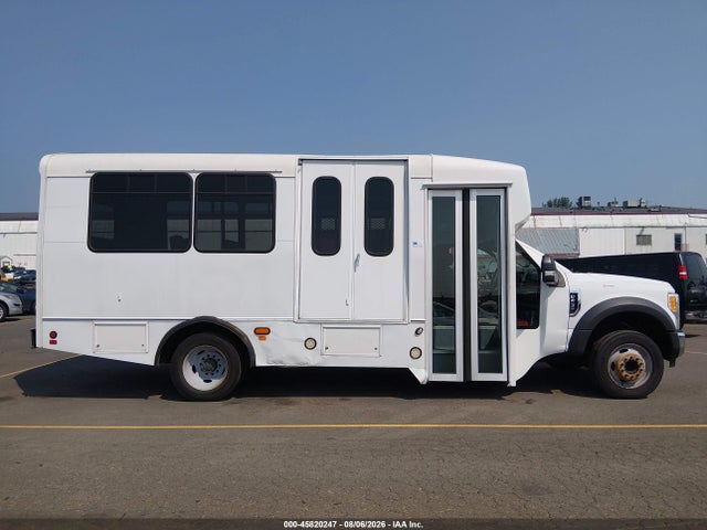 Ford F-450 Chassis Xl 2017 1FDAF4GT6HEF01043 Image 13