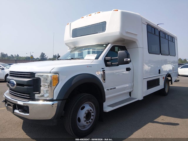 Ford F-450 Chassis Xl 2017 1FDAF4GT6HEF01043 Image 2