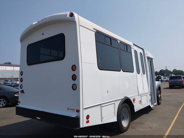 Ford F-450 Chassis Xl 2017 1FDAF4GT6HEF01043 Image 4