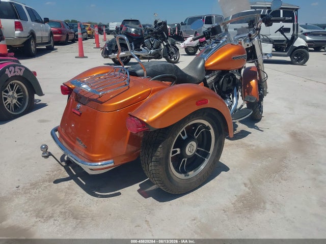 45820284 :رقم المزاد ، 1HD1MCM13FB859561 vin ، 2015 Harley-davidson Flrt Free Wheeler مزاد بيع