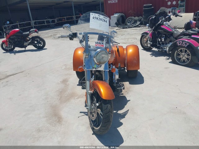 45820284 :رقم المزاد ، 1HD1MCM13FB859561 vin ، 2015 Harley-davidson Flrt Free Wheeler مزاد بيع