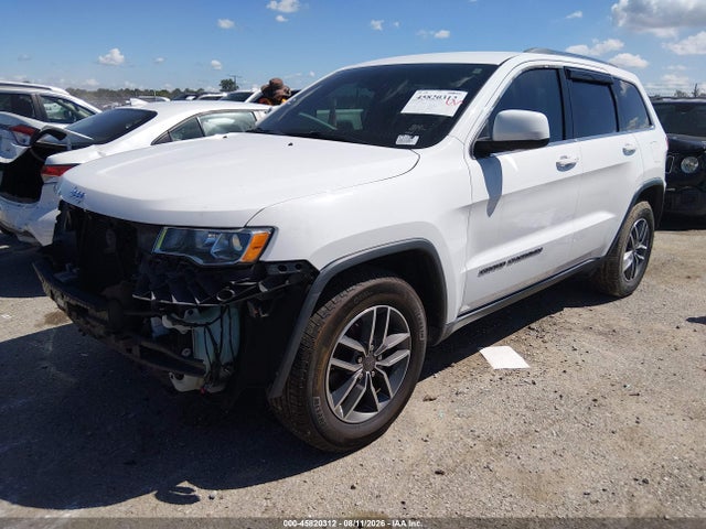 45820312 :رقم المزاد ، 1C4RJEAG8KC615328 vin ، 2019 Jeep Grand Cherokee Laredo E 4x2 مزاد بيع